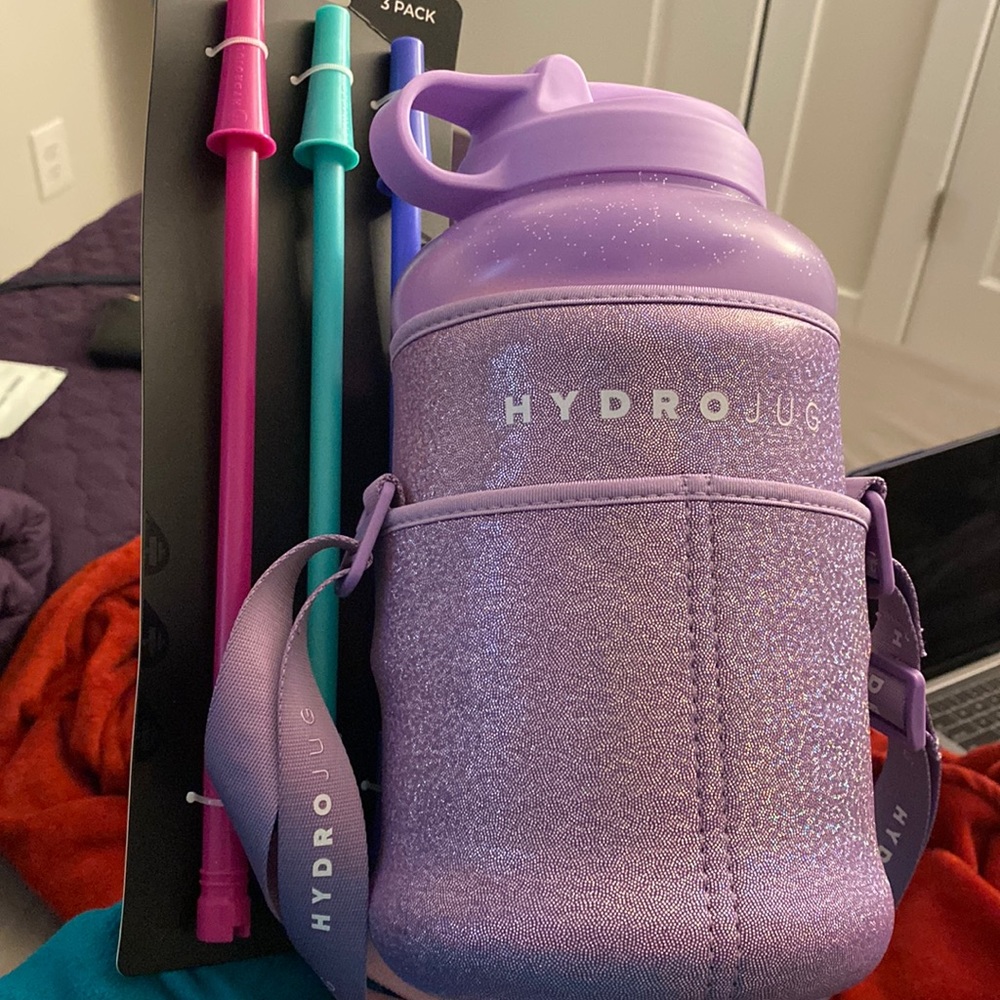 Purple iridescent hydro jug 💗